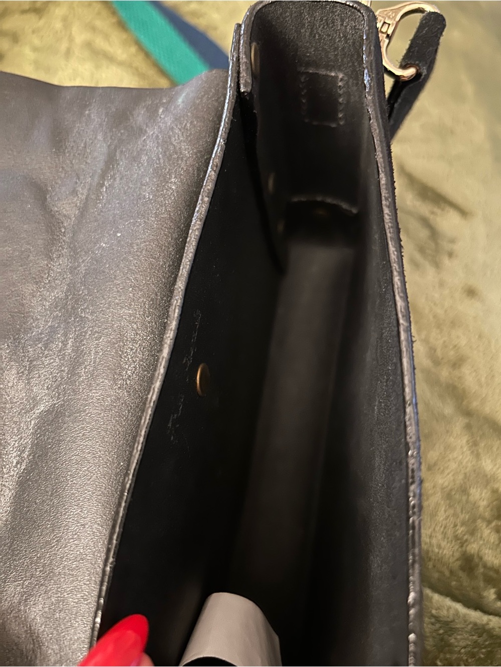 Free People Embroidered Suede Bee Crossbody Bag - Excellent Condition - Picture 4 of 13